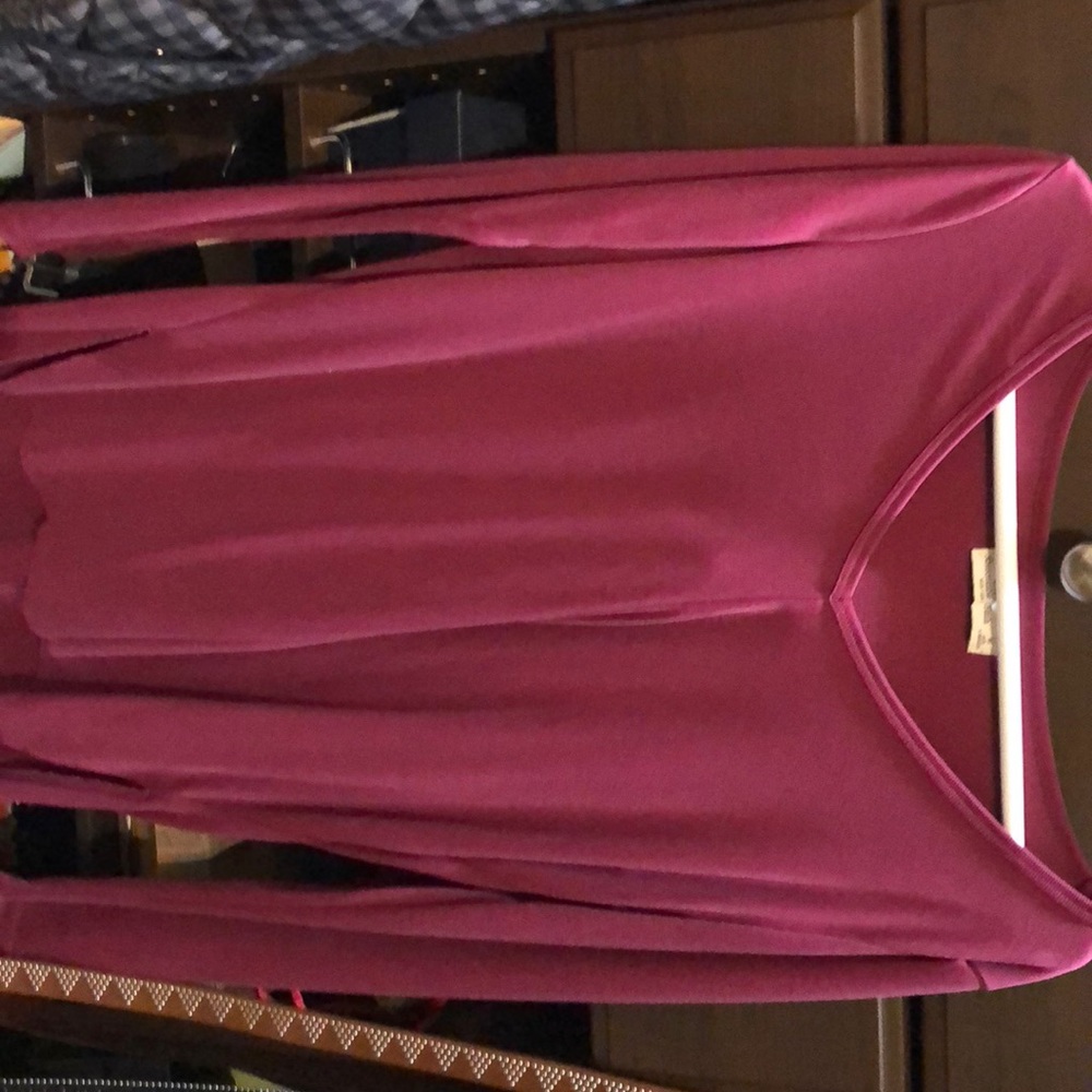 Long sleeve ribbed flowy shirt